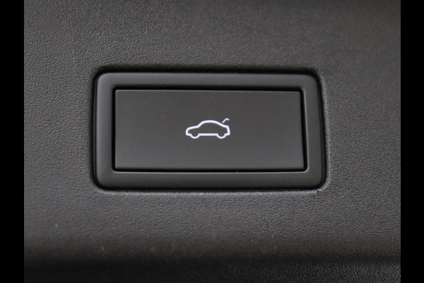 Volkswagen ID.4 Max 77 kWh | Panoramadak | Stoelverwarming | Head-Up | Warmtepomp | 360 Camera | Trekhaak | Sfeerverlichting | Half leder | Matrix LED | Carplay | Adaptive cruise | Memory | Keyless | Massage