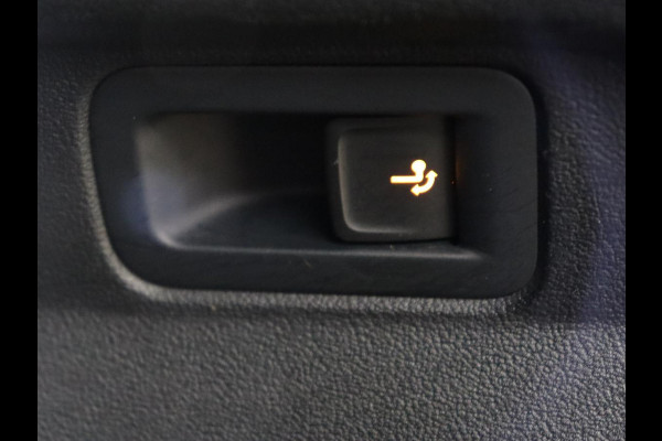 Volkswagen ID.4 Max 77 kWh | Panoramadak | Stoelverwarming | Head-Up | Warmtepomp | 360 Camera | Trekhaak | Sfeerverlichting | Half leder | Matrix LED | Carplay | Adaptive cruise | Memory | Keyless | Massage