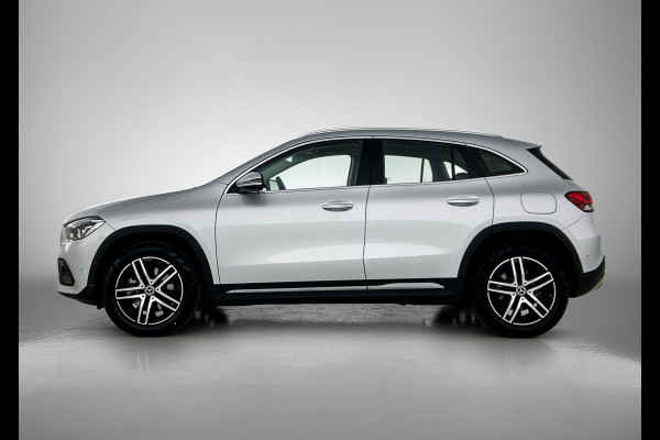 Mercedes-Benz GLA 250 e Business Solution Luxury Limited Lichtmetalen velgen | Navigatie | Parking support met camera achter | Inclusief 24 maanden MB Certified garantie voor Europa.