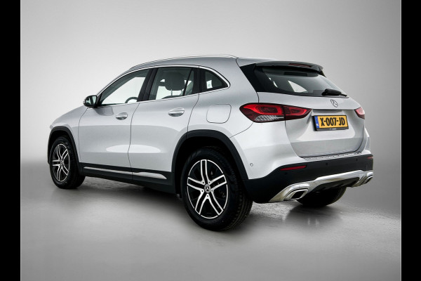 Mercedes-Benz GLA 250 e Business Solution Luxury Limited Lichtmetalen velgen | Navigatie | Parking support met camera achter | Inclusief 24 maanden MB Certified garantie voor Europa.