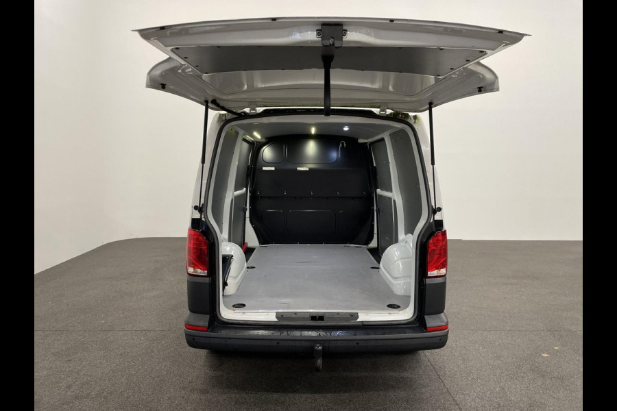Volkswagen Transporter 2.0 TDI L1H1 Comfortline 150 PK DSG Airco Cruise Control Stoelverwarming Trekhaak 2X Schuifdeur Achterklep