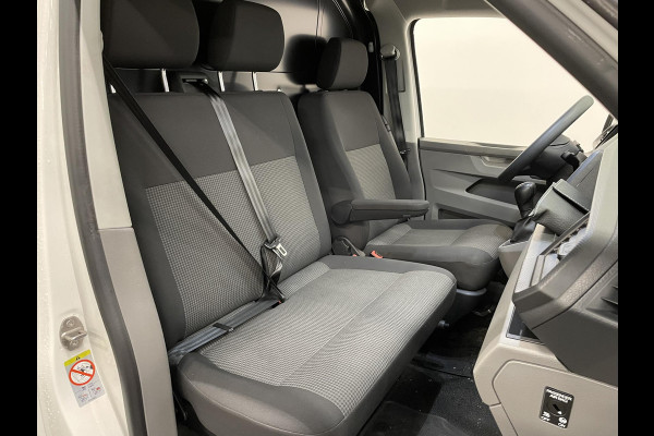Volkswagen Transporter 2.0 TDI L1H1 Comfortline 150 PK DSG Airco Cruise Control Stoelverwarming Trekhaak 2X Schuifdeur Achterklep