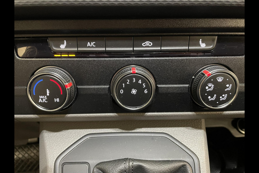 Volkswagen Transporter 2.0 TDI L1H1 Comfortline 150 PK DSG Airco Cruise Control Stoelverwarming Trekhaak 2X Schuifdeur Achterklep