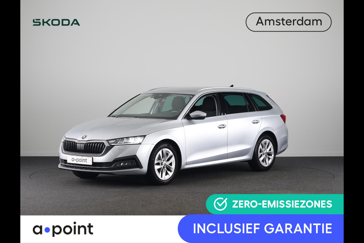Škoda Octavia Combi 1.0 TSI Style 110pk | Navigatie | Parkeersensoren voor en achter | Apple Carplay -/ Andriod auto |  Verwambare voorstoelen