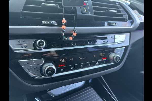BMW X3 xDrive20d High Executive | Head Up Display | Stuur Verwarming | Sfeerverlichting | Leer