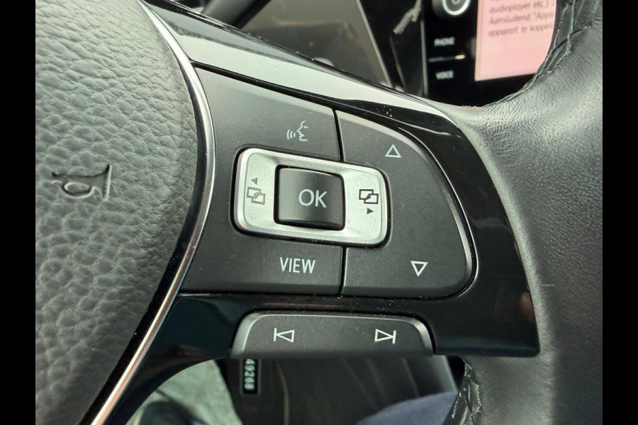 Volkswagen Touran 1.5 TSI Comfortline Business 7p NAVI - ACC - STOELVERW.