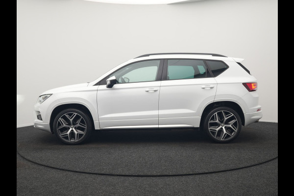 Seat Ateca 1.5 TSI FR DSG 150pk Dealer O.H. | Trekhaak Af Fabriek | Camera | Beats Audio | 19"L.M | Alcantara Sportstoelen Verwarmd | Sfeerverlichting | Apple Carplay | Keyless | Navigatie | DAB | Cruise Control |