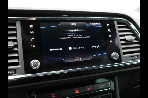 Seat Ateca 1.5 TSI FR DSG 150pk Dealer O.H. | Trekhaak Af Fabriek | Camera | Beats Audio | 19"L.M | Alcantara Sportstoelen Verwarmd | Sfeerverlichting | Apple Carplay | Keyless | Navigatie | DAB | Cruise Control |