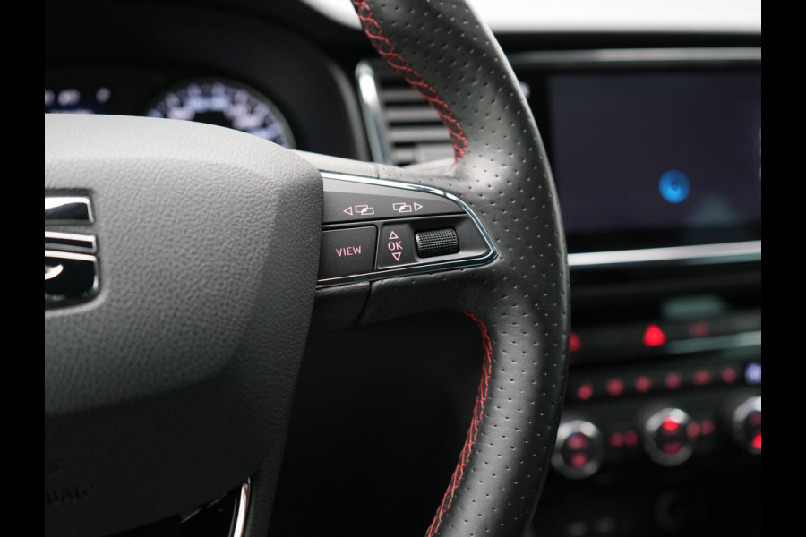 Seat Ateca 1.5 TSI FR DSG 150pk Dealer O.H. | Trekhaak Af Fabriek | Camera | Beats Audio | 19"L.M | Alcantara Sportstoelen Verwarmd | Sfeerverlichting | Apple Carplay | Keyless | Navigatie | DAB | Cruise Control |