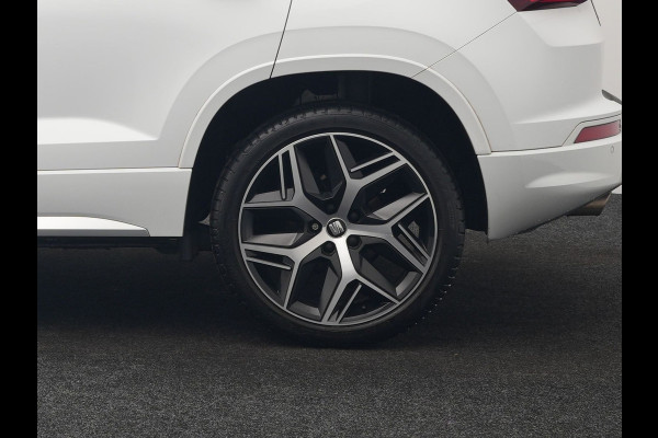 Seat Ateca 1.5 TSI FR DSG 150pk Dealer O.H. | Trekhaak Af Fabriek | Camera | Beats Audio | 19"L.M | Alcantara Sportstoelen Verwarmd | Sfeerverlichting | Apple Carplay | Keyless | Navigatie | DAB | Cruise Control |