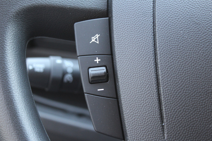 Opel Movano Bakwagen met klep, Airco, Zijdeur Dhollandia laadklep, Cruise control, Airco Meubelbak, Laadlift