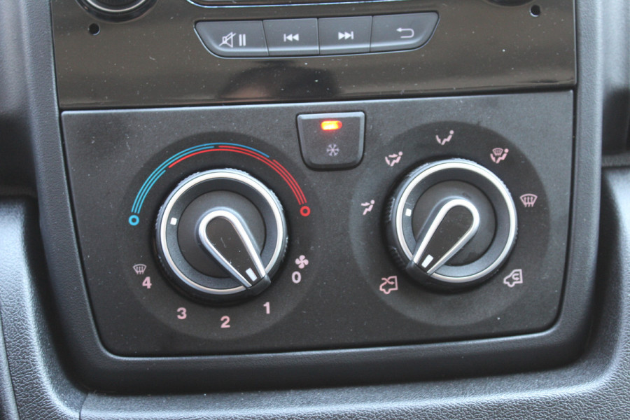 Opel Movano Bakwagen met klep, Airco, Zijdeur Dhollandia laadklep, Cruise control, Airco Meubelbak, Laadlift