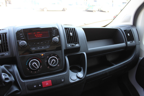 Opel Movano Bakwagen met klep, Airco, Zijdeur Dhollandia laadklep, Cruise control, Airco Meubelbak, Laadlift