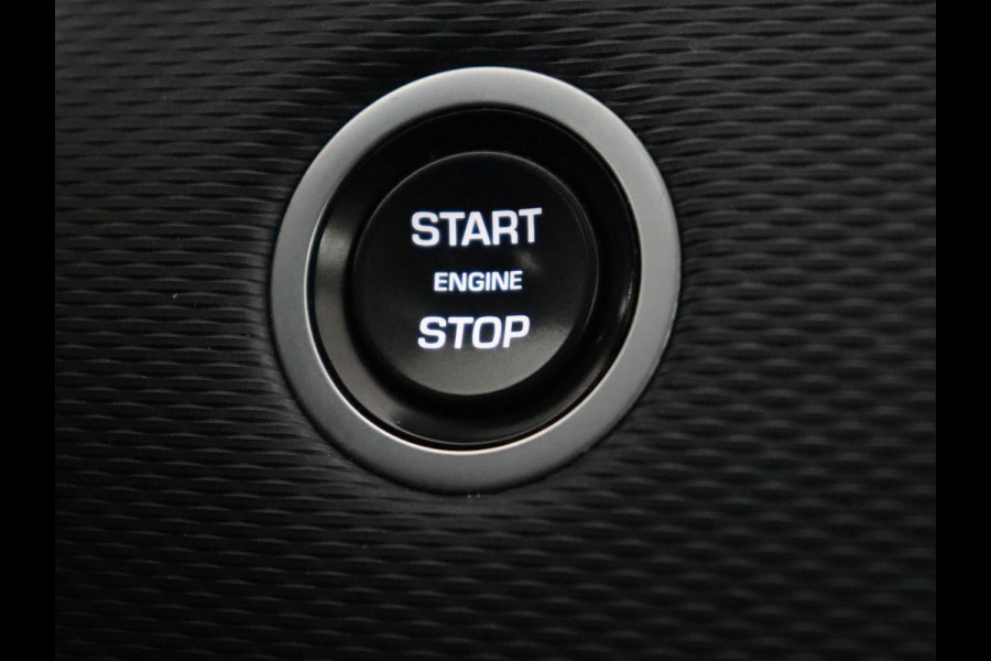 Land Rover Discovery Sport P300e 1.5 R-Dynamic | Leder | Stoelverwarming | Trekhaak | Carplay | Meridian Sound | Camera | 20'' | Full LED | Navigatie | Getint glas | Cruise control