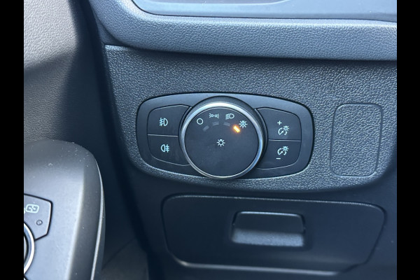 Ford FOCUS Wagon 1.5 EcoB. Tit. Bns WINTERPACK! TREKHAAK! ALL-SEASON! KEYLESS!