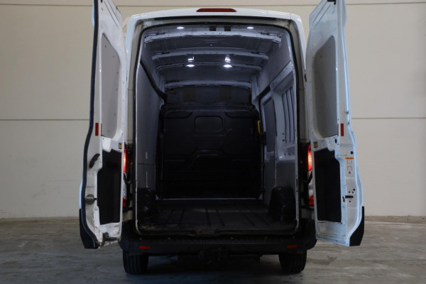 Ford Transit 350 2.0 TDCI L2/H2 TREKHAAK L2/H3 AIRCO CRUISE CONTROL PDC LEASE V/A €111,- p.m. INRUIL MOGELIJK