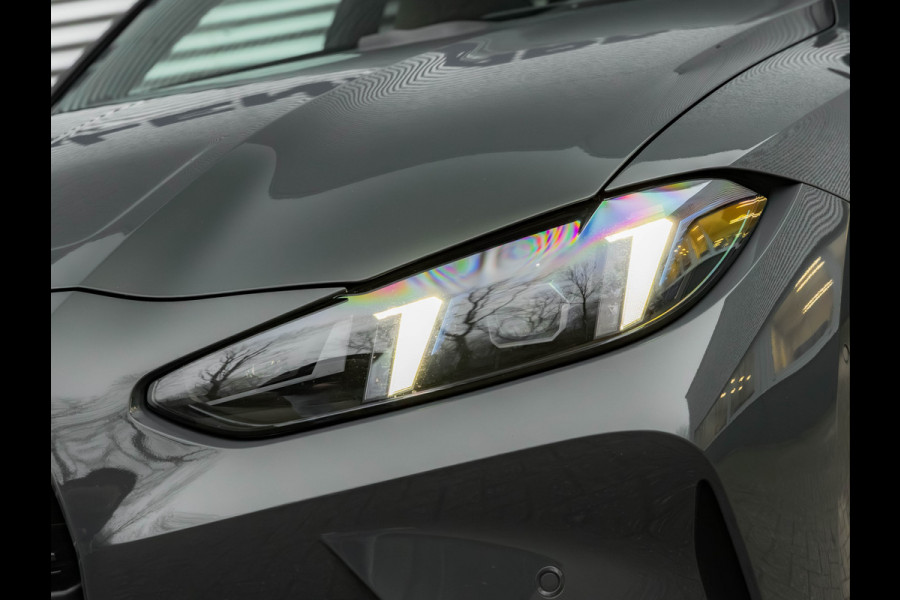 BMW 4 Serie Coupé M4 xDrive Competition - Carbon Brakes - M-Driver Pack - Stoelventilatie