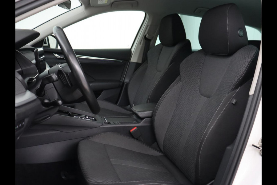 Škoda Octavia 1.5 TSI Business Edition Plus | Stoelverwarming | Trekhaak | Adaptive cruise | Keyless | Full LED | Parkeerhulp | Climate control