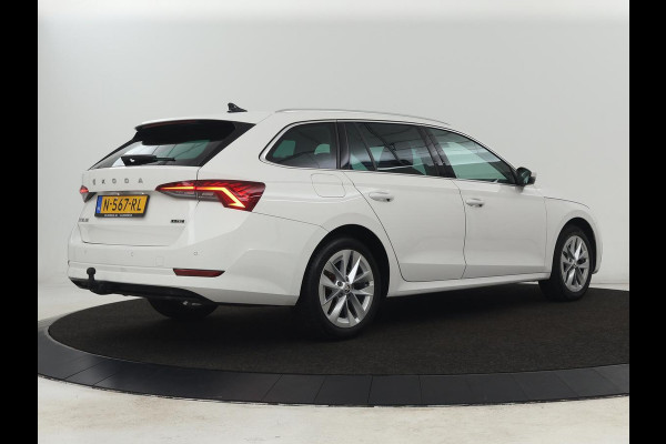 Škoda Octavia 1.5 TSI Business Edition Plus | Stoelverwarming | Trekhaak | Adaptive cruise | Keyless | Full LED | Parkeerhulp | Climate control