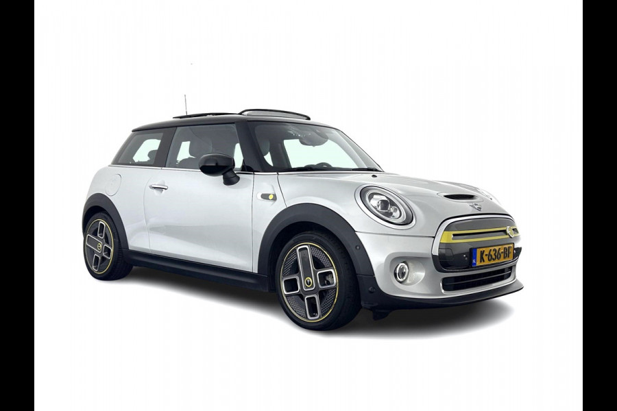 MINI Mini Electric Yours 33 kWh [ 3-Fase-11kW ] {SOH-100%} (INCL-BTW) Aut.* HEATPUMP | PANO | LEATHER | DIGI-COCKPIT | HEAD-UP | FULL-LED | NAVI-FULLMAP | HEATED-SPORTSEATS | DAB | CRUISE | HARMAN/KARDON | CAMERA | KEYLESS | AMBIENTLIGHT | 17"ALU*