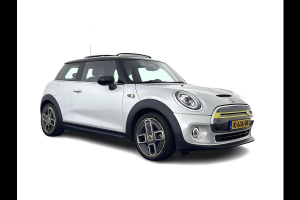 MINI Mini Electric Yours 33 kWh [ 3-Fase-11kW ] {SOH-100%} (INCL-BTW) Aut.* HEATPUMP | PANO | LEATHER | DIGI-COCKPIT | HEAD-UP | FULL-LED | NAVI-FULLMAP | HEATED-SPORTSEATS | DAB | CRUISE | HARMAN/KARDON | CAMERA | KEYLESS | AMBIENTLIGHT | 17"ALU*