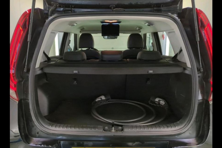 Kia e-Soul 150kW / 64kWh Executive line / Leder / TV. DVD scherm A./ Pdc+Camera / Xenon / Navigatie / Airco-ecc. / Apk 12-2026