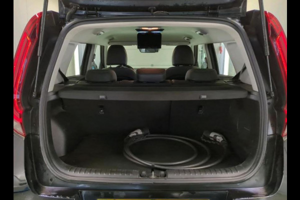 Kia e-Soul 150kW / 64kWh Executive line / Leder / TV. DVD scherm A./ Pdc+Camera / Xenon / Navigatie / Airco-ecc. / Apk 12-2026