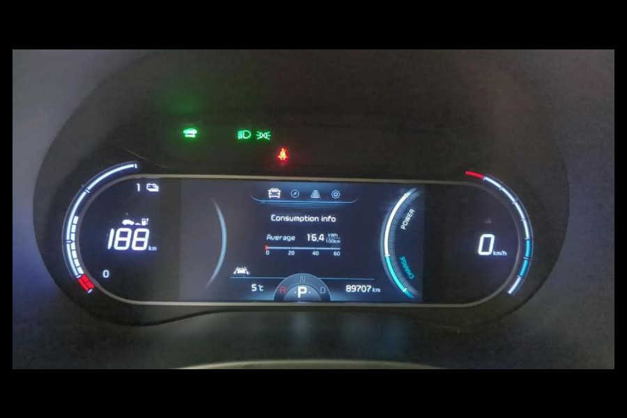 Kia e-Soul 150kW / 64kWh Executive line / Leder / TV. DVD scherm A./ Pdc+Camera / Xenon / Navigatie / Airco-ecc. / Apk 12-2026