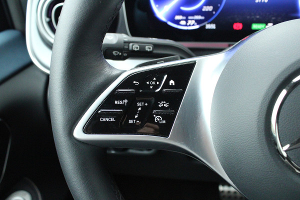 Mercedes-Benz Eqv 300 L2 / AMG / New Model / Luchtvering / 7-Persoons / Burmester / Electr Stoelen / Vol Opties / NIEUW!!