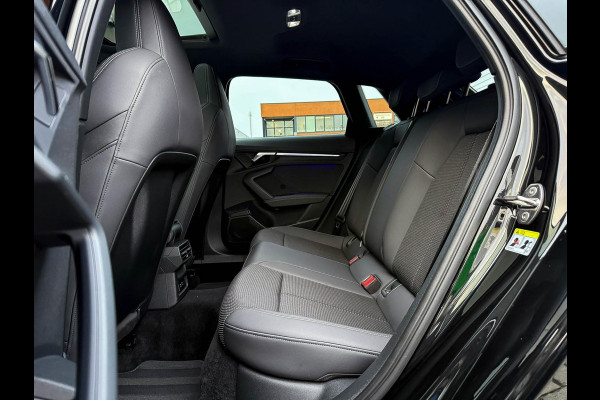 Audi A3 Sportback 35TFSI 150pk S-Tronic Competition S Edition S-Line Black Edtion! Pano|Kuipstoelen|Ambiance|Matrix|Virtual|Camera