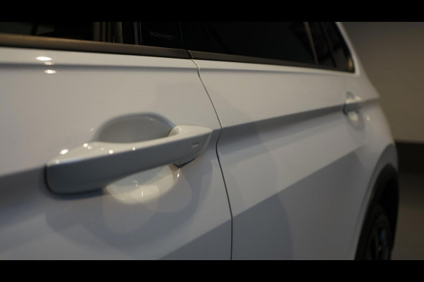 Volkswagen Tiguan 1.4 TSI eHybrid 245PK R-Line Maxton BLACKSTYLE AUTOMAAT-360CAMERA-ACC-AMBIANCE-IQLIGHT-KEYLESS-PANORAMA