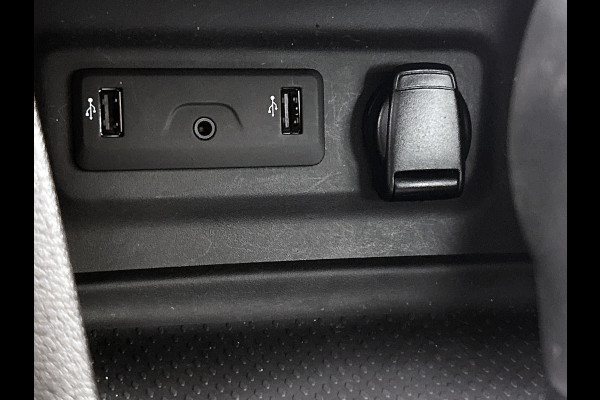 Renault Mégane Estate 1.5 DCi Automaat Euro6 / Distributie vv bij 123Dkm / Cruise / Navi / LED / Carplay / Parkeer sensoren / Apk 06-2026