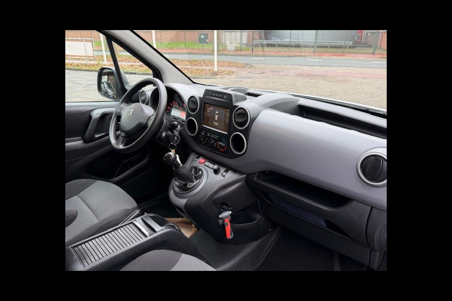 Peugeot Partner 120 1.6 BlueHDi 75 L1 Premium AIRCO I NAVI I TREKHAAK I IMPERIAAL I 1e EIGENAAR I COMPLETE ONDERHOUDSHISTORIE
