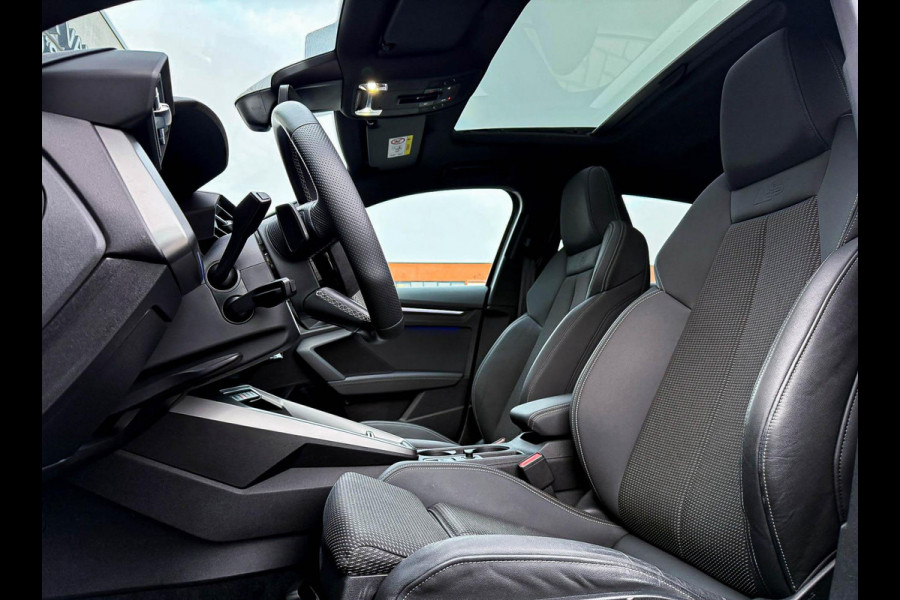 Audi A3 Sportback 35TFSI 150pk S-Tronic Competition S Edition S-Line Black Edtion! Pano|Kuipstoelen|Ambiance|Matrix|Virtual|Camera