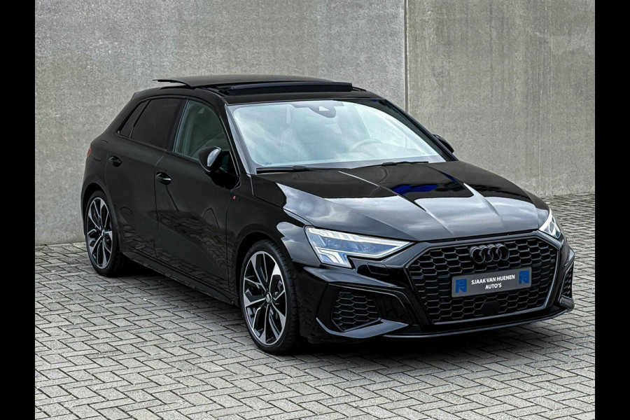 Audi A3 Sportback 35TFSI 150pk S-Tronic Competition S Edition S-Line Black Edtion! Pano|Kuipstoelen|Ambiance|Matrix|Virtual|Camera
