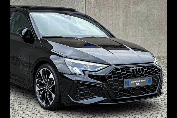 Audi A3 Sportback 35TFSI 150pk S-Tronic Competition S Edition S-Line Black Edtion! Pano|Kuipstoelen|Ambiance|Matrix|Virtual|Camera