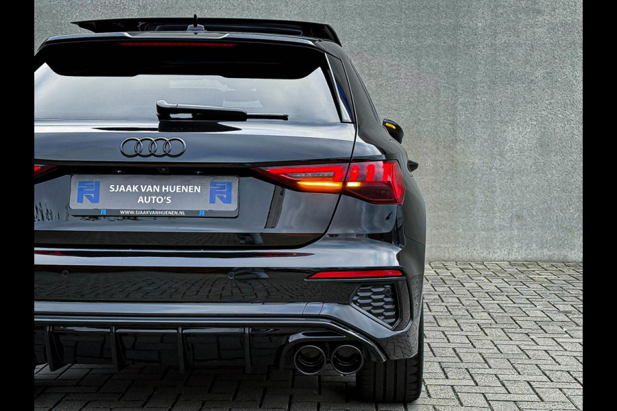Audi A3 Sportback 35TFSI 150pk S-Tronic Competition S Edition S-Line Black Edtion! Pano|Kuipstoelen|Ambiance|Matrix|Virtual|Camera