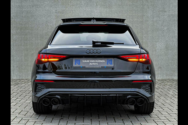 Audi A3 Sportback 35TFSI 150pk S-Tronic Competition S Edition S-Line Black Edtion! Pano|Kuipstoelen|Ambiance|Matrix|Virtual|Camera