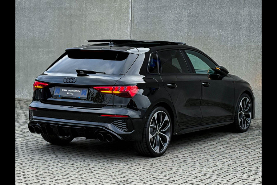 Audi A3 Sportback 35TFSI 150pk S-Tronic Competition S Edition S-Line Black Edtion! Pano|Kuipstoelen|Ambiance|Matrix|Virtual|Camera