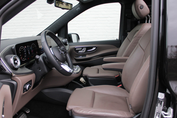 Mercedes-Benz V-Klasse 300d / AMG / Exclusive / 4-matic / Luchtvering / 7-pers / Pano / 360 Cam / Burmester / Vol Opties / NIEUWSTAAT.