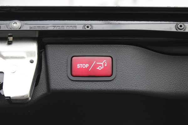 Mercedes-Benz V-Klasse 300d / AMG / Exclusive / 4-matic / Luchtvering / 7-pers / Pano / 360 Cam / Burmester / Vol Opties / NIEUWSTAAT.