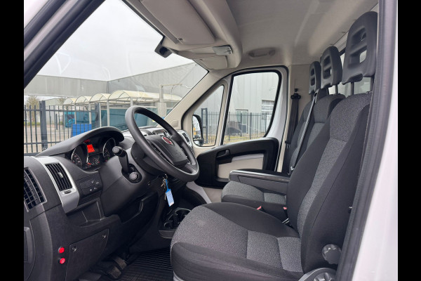 Fiat Ducato 35 2.3 MultiJet Bakwagen Met Laadklep/Meubelbak/Cruise control