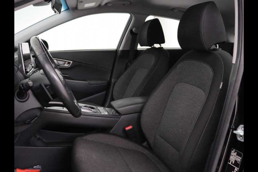 Hyundai Kona EV Comfort 64 kWh | 3-Fase | SOH 100% | Adaptive cruise | Krell Audio | Warmtepomp | Keyless | Parkeerhulp | Digital Cockpit | Climate control