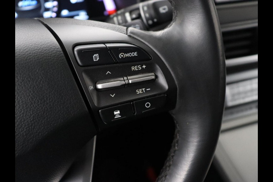 Hyundai Kona EV Comfort 64 kWh | 3-Fase | SOH 100% | Adaptive cruise | Krell Audio | Warmtepomp | Keyless | Parkeerhulp | Digital Cockpit | Climate control