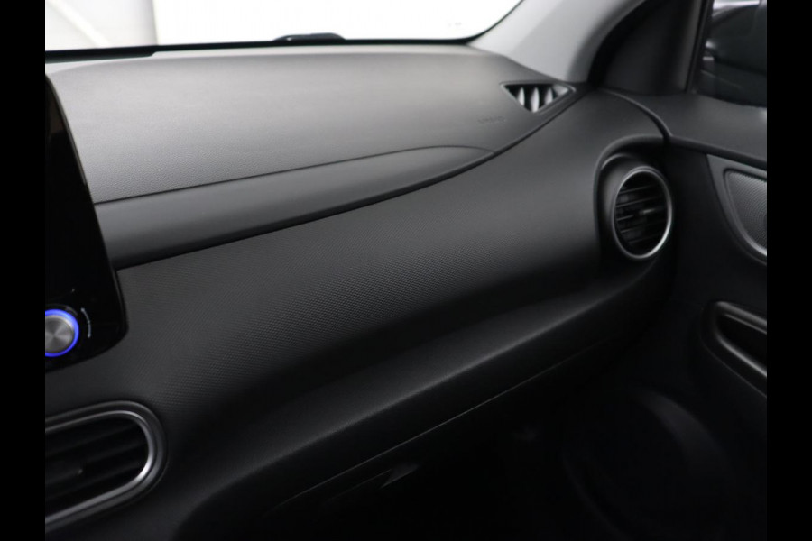 Hyundai Kona EV Comfort 64 kWh | 3-Fase | SOH 100% | Adaptive cruise | Krell Audio | Warmtepomp | Keyless | Parkeerhulp | Digital Cockpit | Climate control