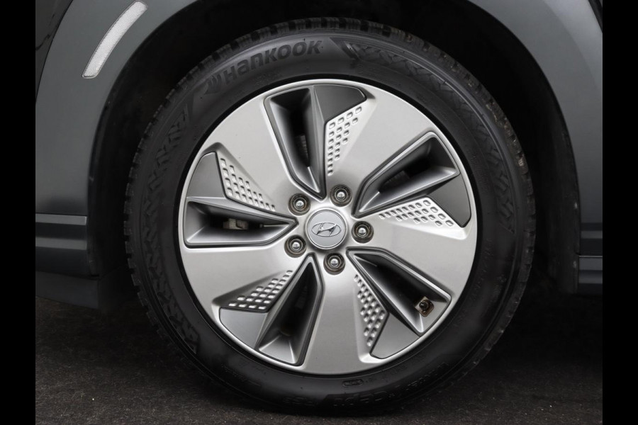 Hyundai Kona EV Comfort 64 kWh | 3-Fase | SOH 100% | Adaptive cruise | Krell Audio | Warmtepomp | Keyless | Parkeerhulp | Digital Cockpit | Climate control