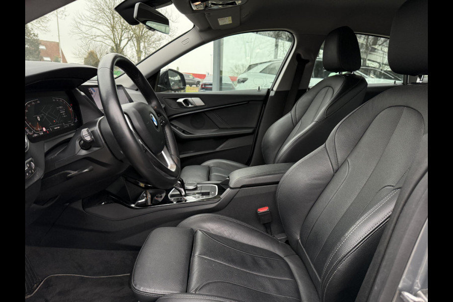 BMW 2 Serie Gran Coupé 218i Aut. Sport Edition | LED | Sport Leder | Navi | Camera |