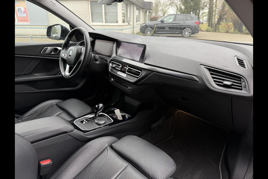 BMW 2 Serie Gran Coupé 218i Aut. Sport Edition | LED | Sport Leder | Navi | Camera |