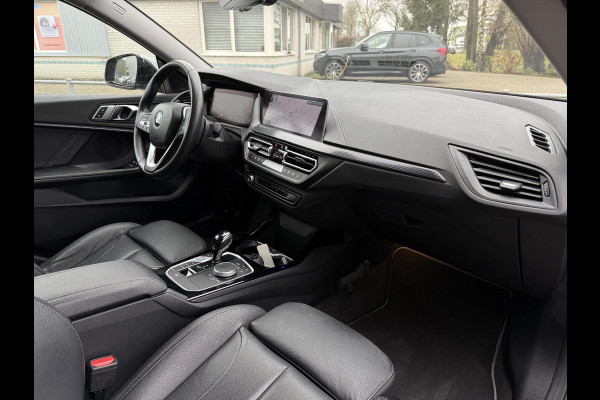 BMW 2 Serie Gran Coupé 218i Aut. Sport Edition | LED | Sport Leder | Navi | Camera |