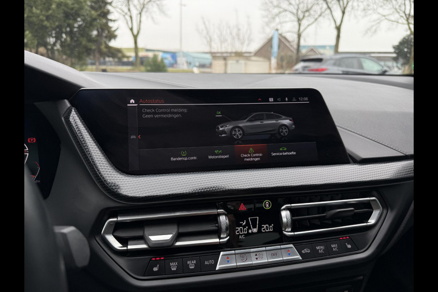 BMW 2 Serie Gran Coupé 218i Aut. Sport Edition | LED | Sport Leder | Navi | Camera |